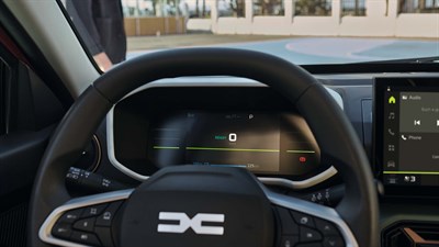 Dacia vozilo detajl digitalne merilne plošče in volana