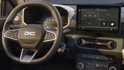 Dacia vozilo notranjost detajl volana in domačega zaslona
