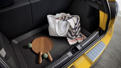 Dacia Sandero Stepway korito za prtljažnik z zaščito praga in torbo.
