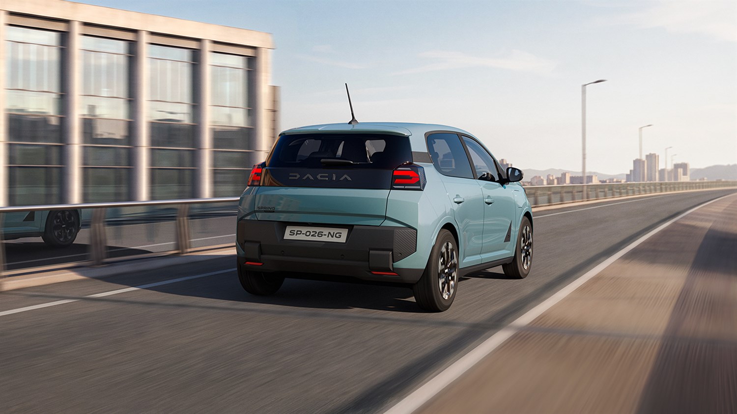 Dacia Spring med vožnjo po mestni obvoznici
